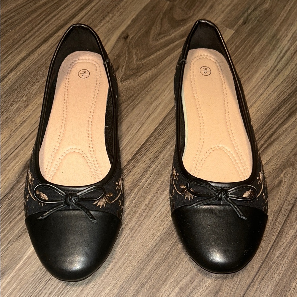 Elegant Black Women's Flats